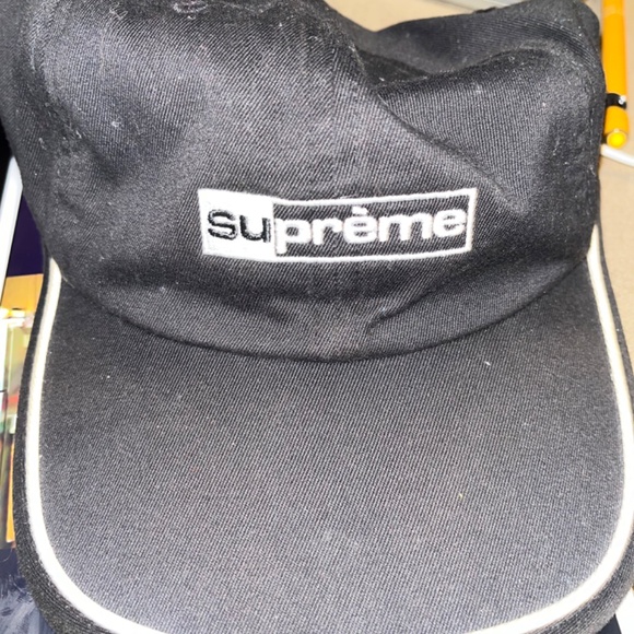 Four hats for sale - Picture 6 of 16